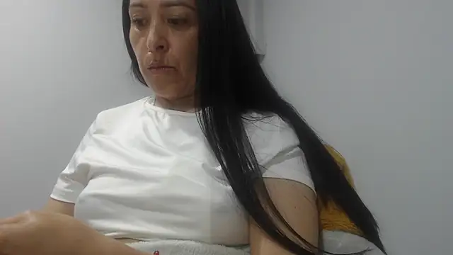 naughthyany16's cam snapshot