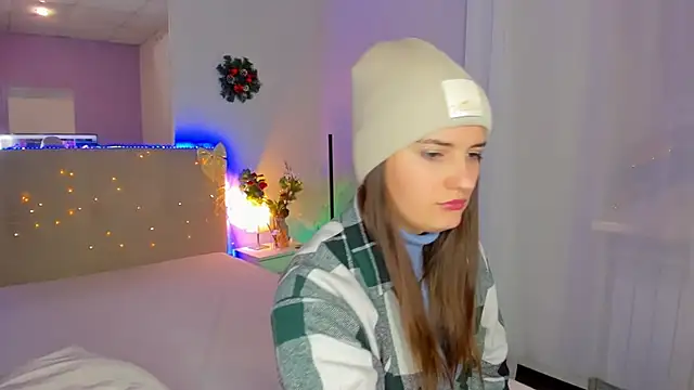 Laura_Leee's cam snapshot