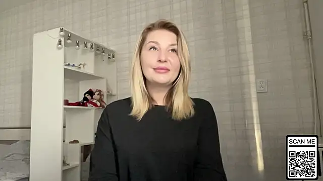 Blondie_xoxoxo's cam snapshot