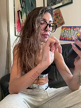 Amani_thewolf's cam snapshot