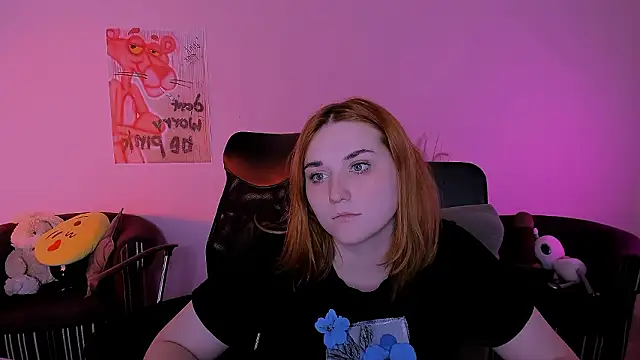 casey_meow_'s cam snapshot