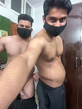 John_desihunk live sex cam