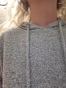 merlyn4 live sex cam