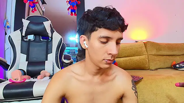 JacoboSwam live sex cam