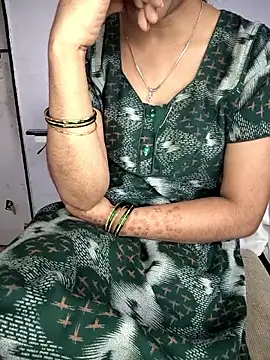 Cute-Telugu-Teacher live sex cam