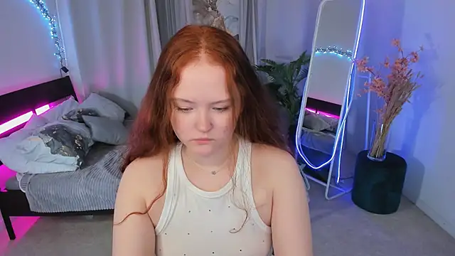 Yennefer__ live sex cam