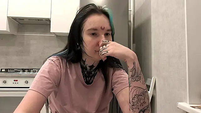 HighelikeGirl live sex cam