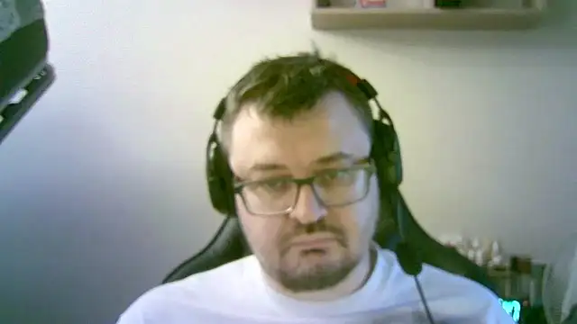 SirAbuser's cam snapshot