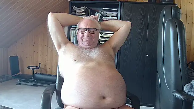 biggandybig's cam snapshot