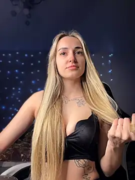 alicebedroom's cam snapshot