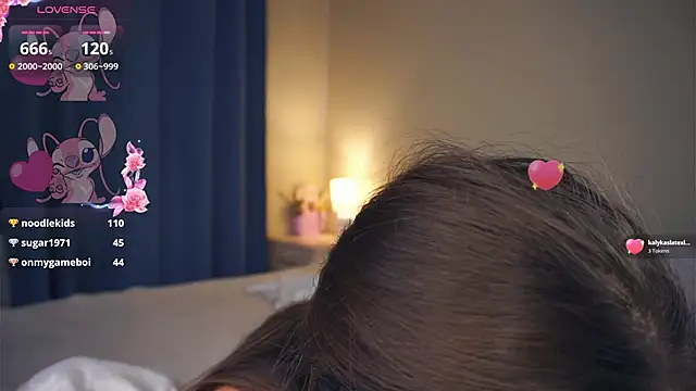 LoraDavi's cam snapshot