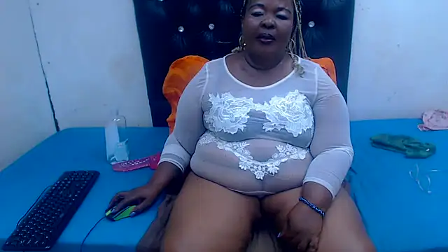 MatureMilfxxx's cam snapshot