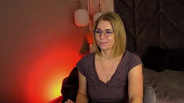 Annie_Light's cam snapshot