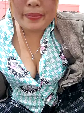 mai-mai-97's cam snapshot