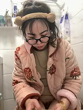 chick-888's cam snapshot