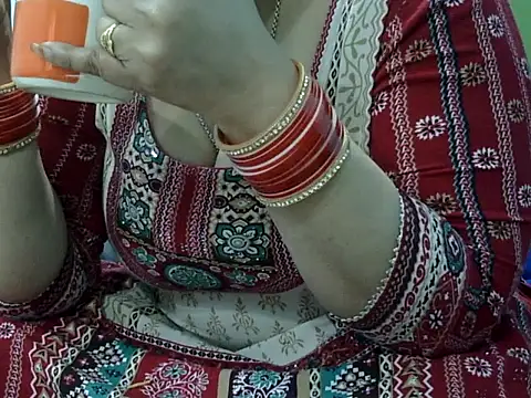 Housewife12's cam snapshot