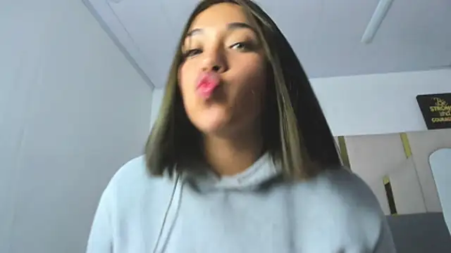 IsabellRodriguez18's cam snapshot