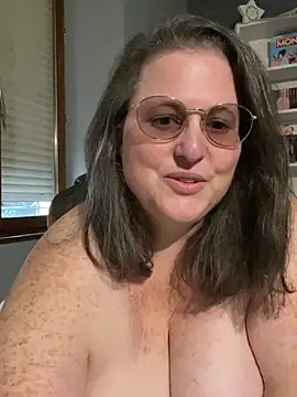 bea_french_curvy live sex cam