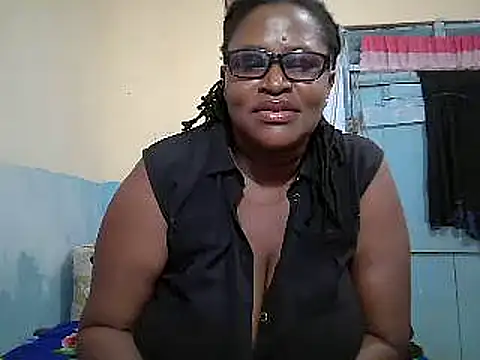 sexy_bigboobss's cam snapshot