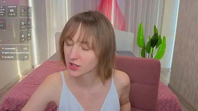 LuluChiiii's cam snapshot