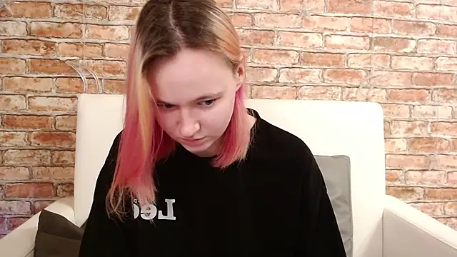 Ericha_Stone's cam snapshot