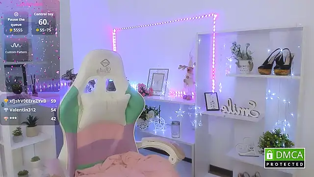 Erica__Alta's cam snapshot