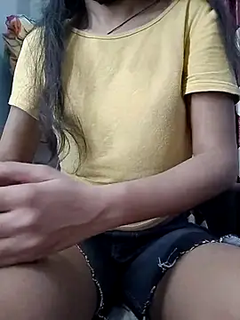 Ruhi_07's cam snapshot