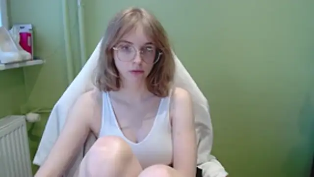 juicyPenny's cam snapshot