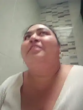 curvy_diva_'s cam snapshot