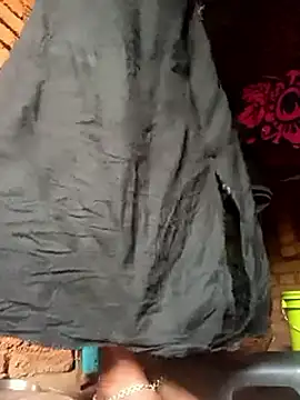 cute_diya_12 live sex cam