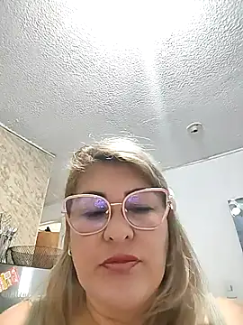 AlexxiaaMat's cam snapshot