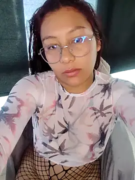 StornBunnyy_'s cam snapshot