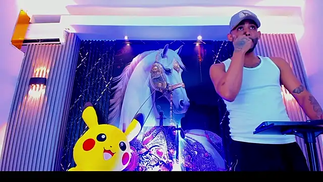 The_Gods_In_Diamonds's cam snapshot