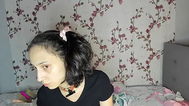 Alisagold90's cam snapshot