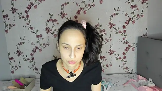 Alisagold90's cam snapshot