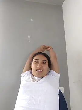 AmberGold-'s cam snapshot