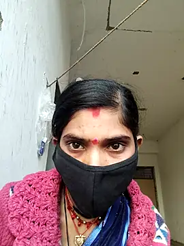 Gungun_guptaa's cam snapshot