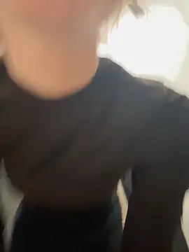 DollyTall's cam snapshot