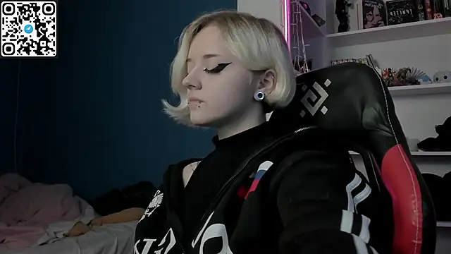 Holy_Mistress_S's cam snapshot