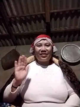 Linhcutex's cam snapshot