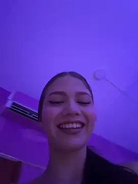 EmmaJhoons's cam snapshot