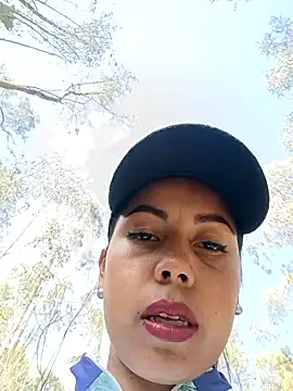 _andrea30 live sex cam