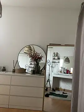 Petite_minette30's cam snapshot