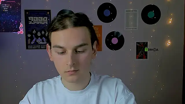 adrian_hart's cam snapshot