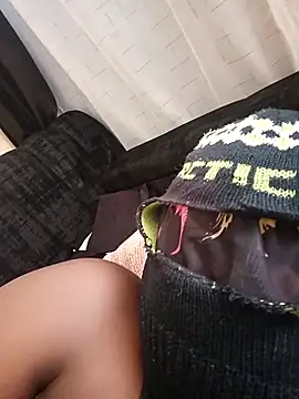 Lovely_btity's cam snapshot