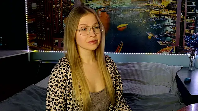 pusyavykusya's cam snapshot