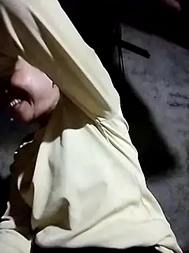 Sam-cute's cam snapshot