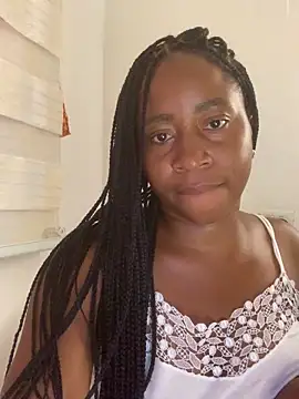 MISSMAYMADMYDAY's cam snapshot