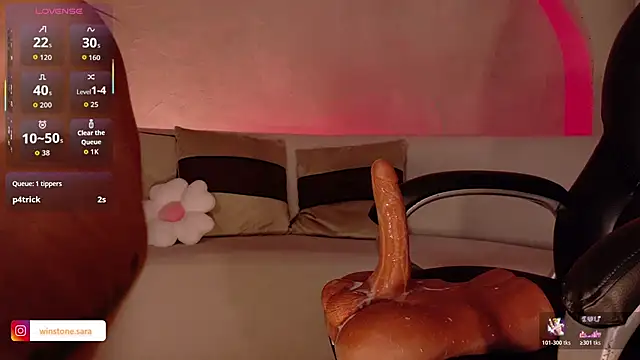 SaraWinstone_'s cam snapshot