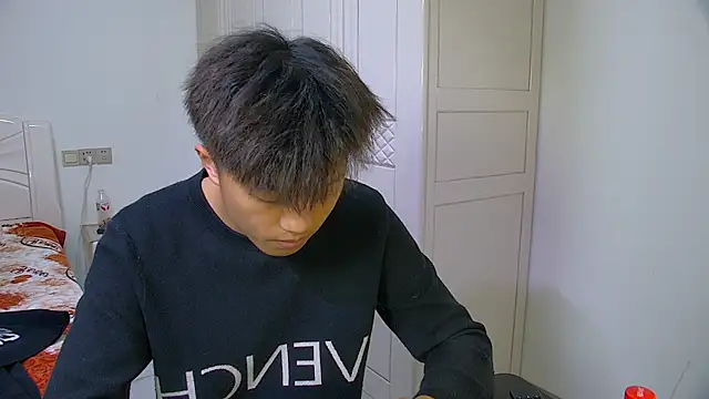 Chocolates-001 live sex cam